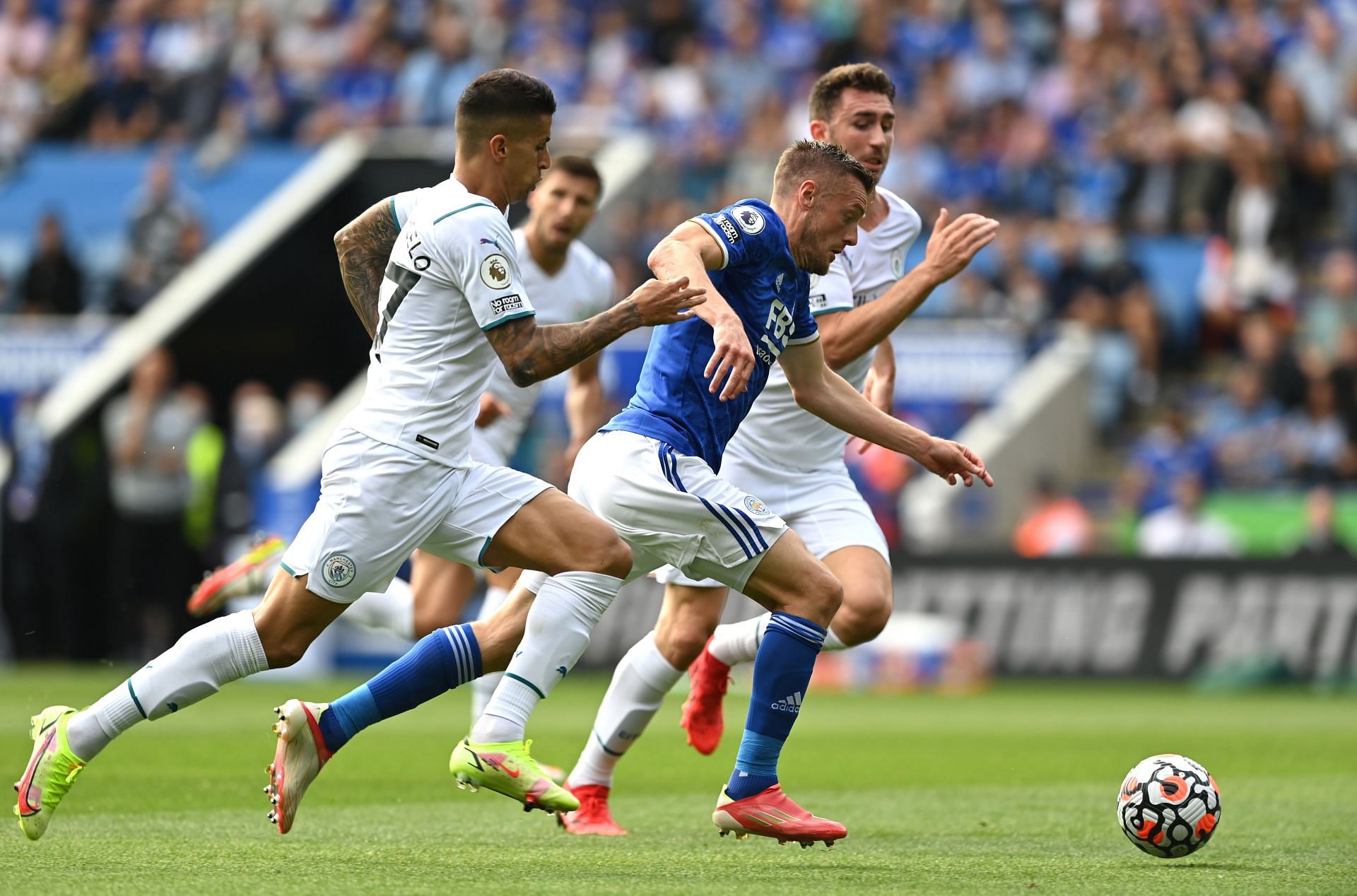 Leicester City v Manchester City - Premier League